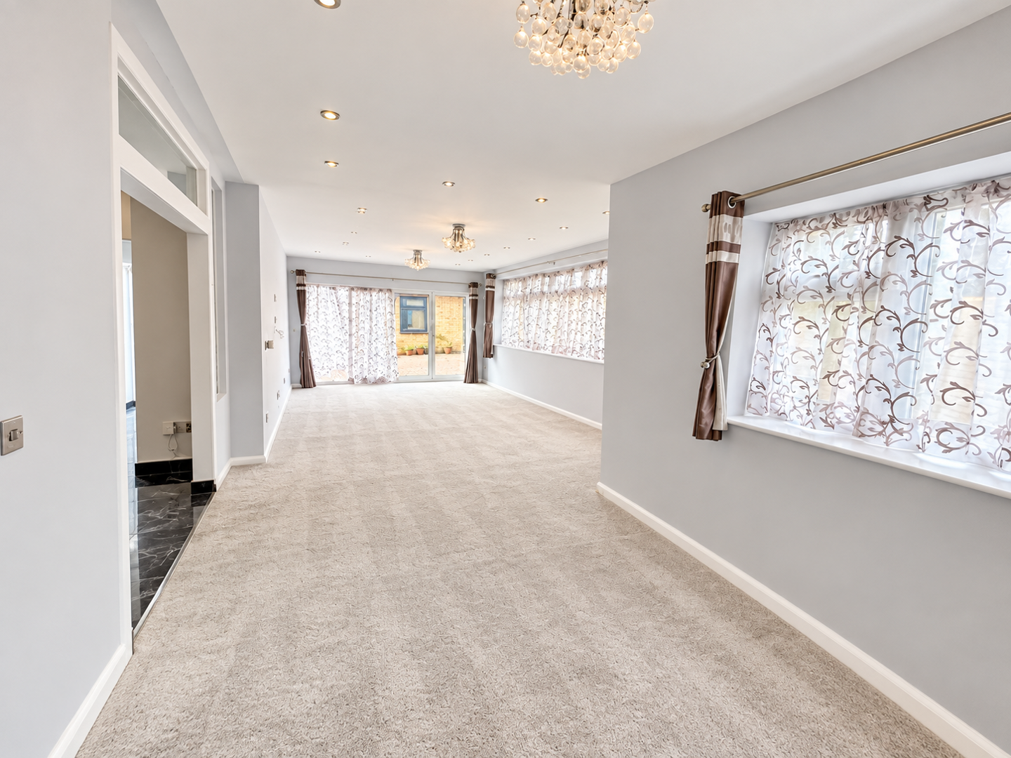 7 bed property in Selby Gardens, Southall